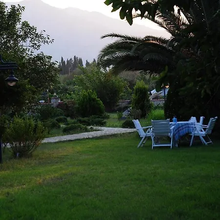 Mercan Bed & Breakfast 2*